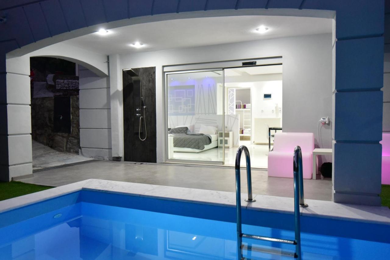 Alpha Delta Pool Suite Палеон-Цифликион Экстерьер фото